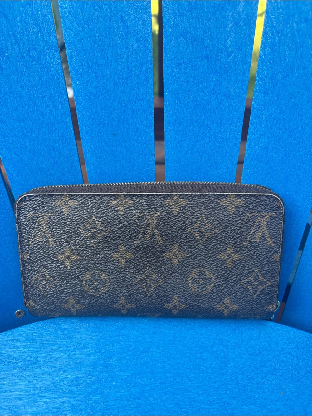 LV Monogram Zippy wallet - Picture 2 of 11